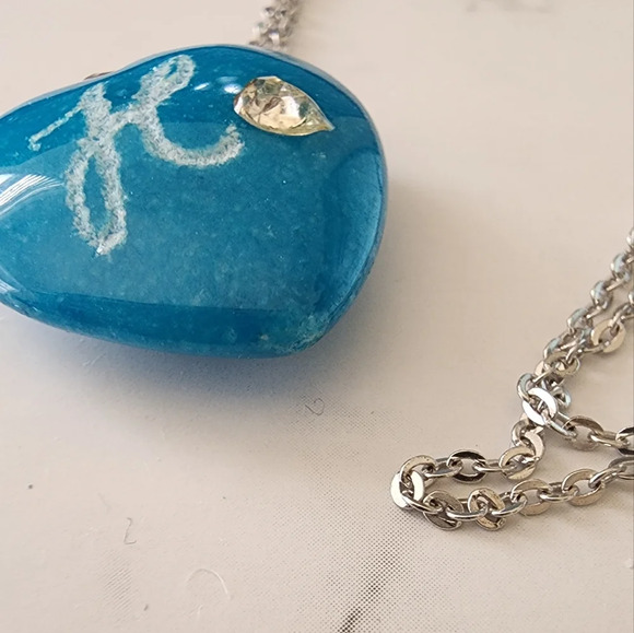Turquoise heart pendant letter H with sterling silver chain - Picture 4 of 7